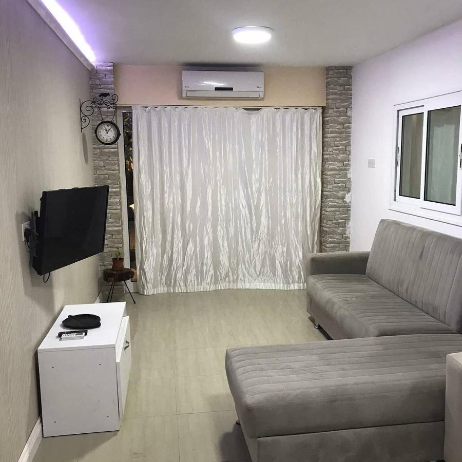 Compact Home Nicosia Exteriör bild