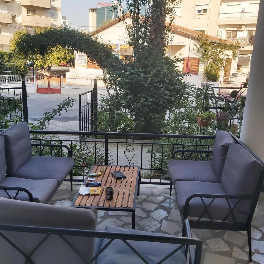 Compact Home Nicosia Exteriör bild